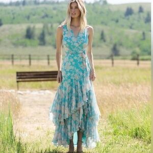 NWT Hutch Trinity Floral High Low Dress Size Small